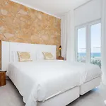 Our House Гостевой дом 3*