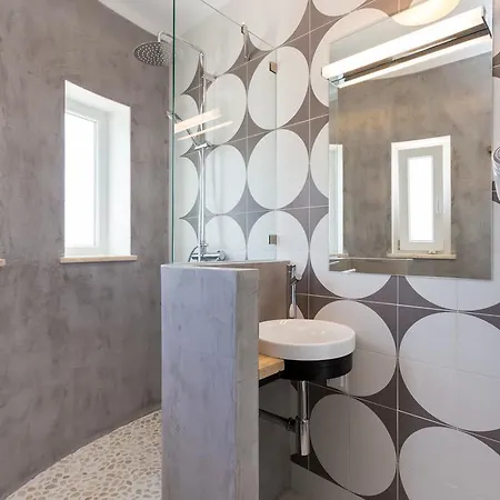 Our House Πανσιόν